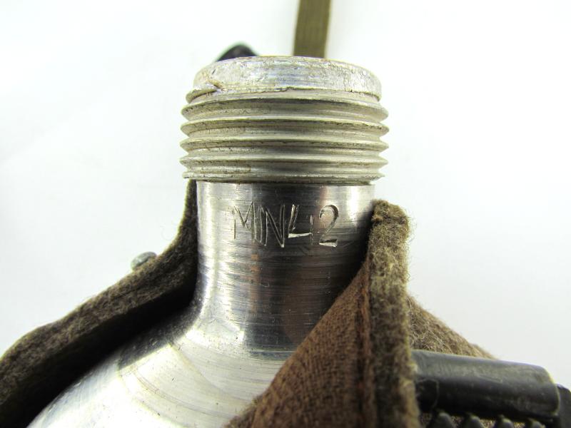 Wehrmacht M31 Canteen with Webbing strap by MN 1942