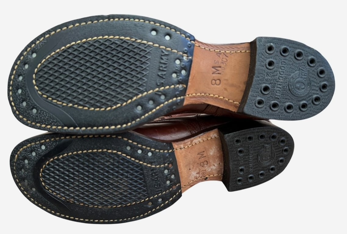 US WWII Type II Service Shoes ( unissued )