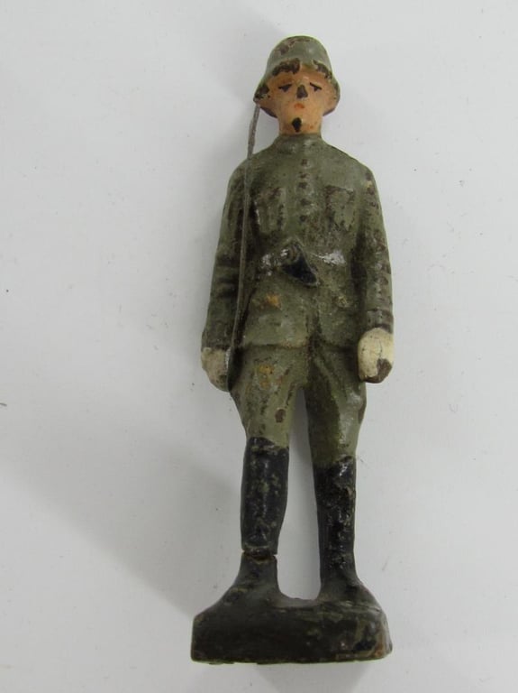 Grouping of 10x Lineol German Toy Soldiers