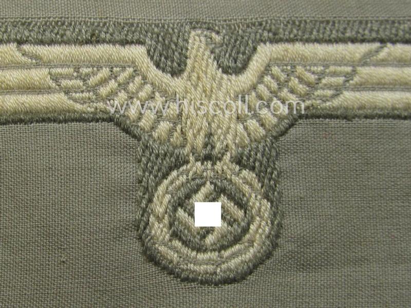 WH (Heeres) white-coloured side-cap-eagle (ie. 'Schiffchenadler für Manns. u. Uffz.')