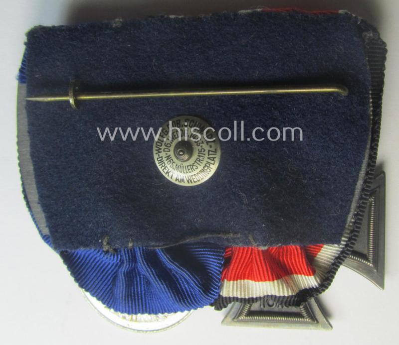 Superb - and just minimally used! - example of a 2-pieced, WH (Heeres o. KM etc.) medal-bar (ie. 'Orden- o. Doppelspange') showing resp. an: 'EKII. Kl.' (ie. 'Schinkel'-pattern!) and a: 'WH-DA der 4. Stf.'