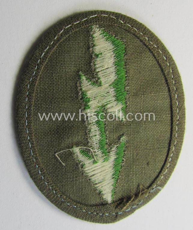 WH (Heeres) 'tropical-styled', trade- and/or special-career insignia (or: 'Signal Blitz') as was intended for a soldier who served within the: 'Panzer-Grenadier-Truppen'