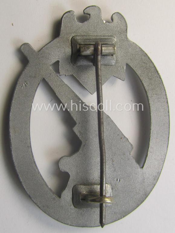 'Heeres-Flakkampf-Abzeichen' being a non-maker-marked- and/or zinc- (ie. 'Feinzink'-) based specimen of the so-called: 'pillow-crimped'-pattern (as was produced by a to date still unidentified maker)