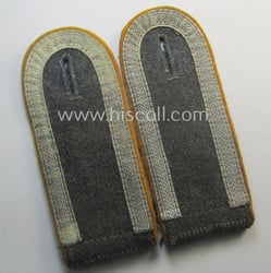 Attractive - and fully matching! - pair of...