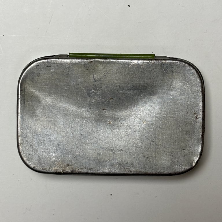 WH Skin Decontamination Tin