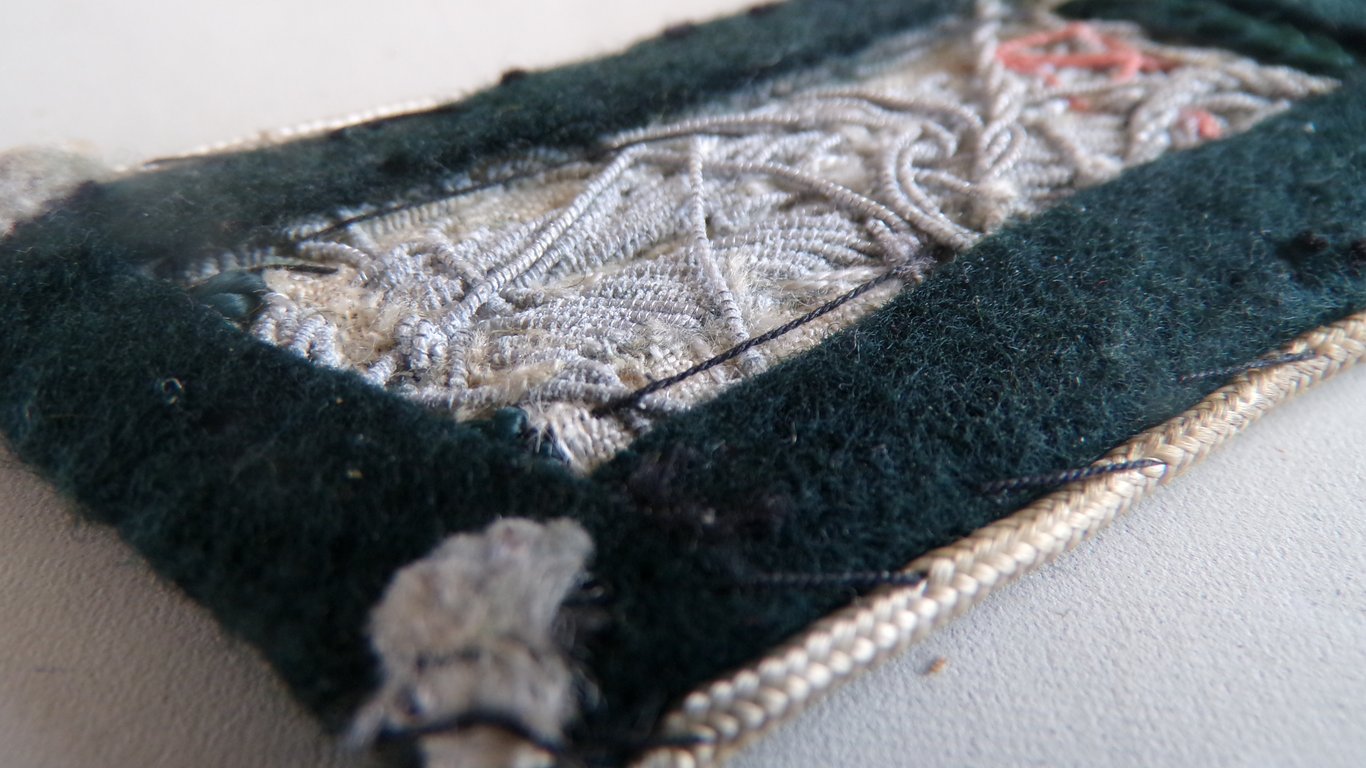 (HV) Officer’s Collar Tabs