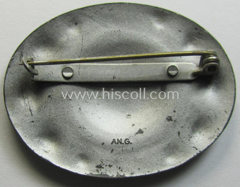 Neat, 'Reichsarbeitsdienst der weiblichen Jugend' (or: RADwJ ie.: Womens' Labour Service) so-called: 'Erinnerungsbrosche' (or: commemorative-brooch) being a maker- (ie. 'An.G.'-) marked example as was executed in greyish-toned, zinc-based meta...