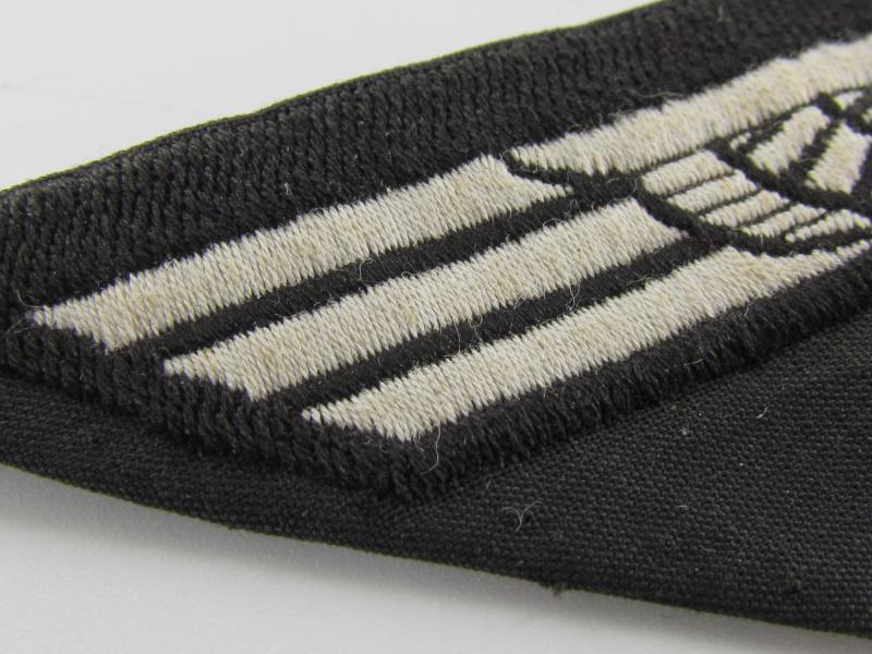 Bevo Wehrmacht Early Panzer ( Heer ) Breast Insignia