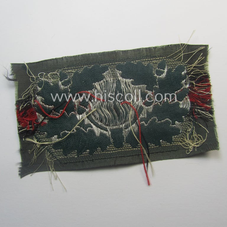 WH (Heeres) officers'-type cocarde (as executed in so-called: 'flat-wire'- ie. 'BeVo'-weave pattern) as was specifically intended for usage on the: 'Knautschmützen o. Alter-Art-Schirmmützen' ie. visor-caps