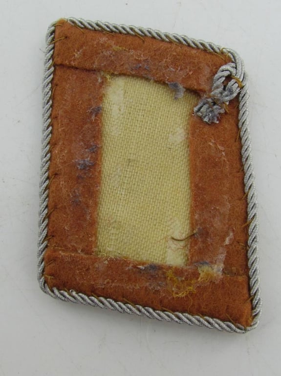 Luftwaffe Nachrichten Collar Tabs "Hauptmann".