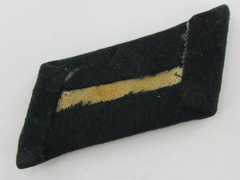 Wehrmacht Heer Officers Medical Collar Tabs