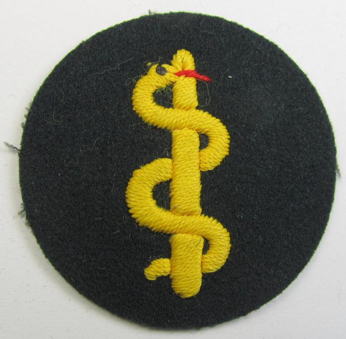 WH (Heeres) so-called trade- and/or special-career-insignia (ie.: 'Heeres-Tätigkeitsabzeichen') as was intended for: 'Sanitätspersonal' (or: medical orderlies- ie. staff)