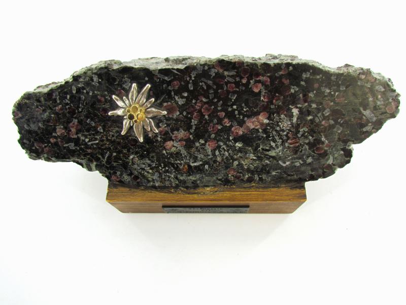 Paper weight for on the desk ( Edelweiss )
