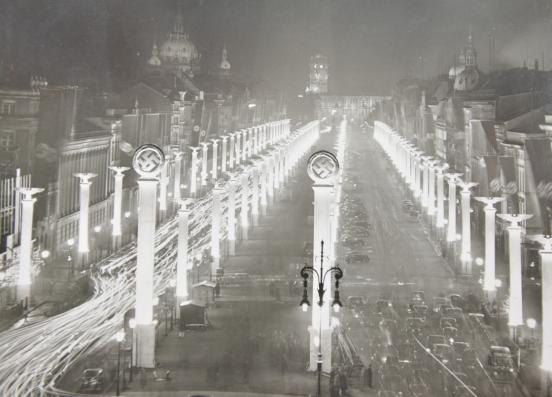 German Postcard 'Berlin bei Nacht'