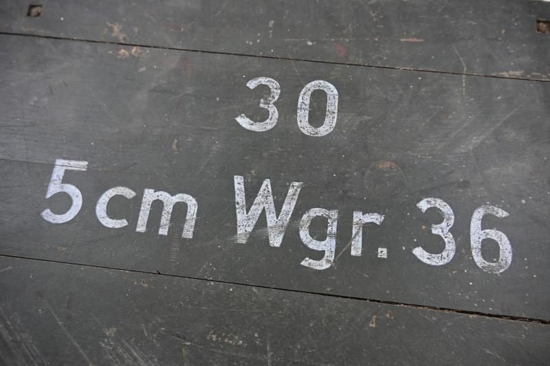 German WH 5cm Mortar 36 Ammo Box
