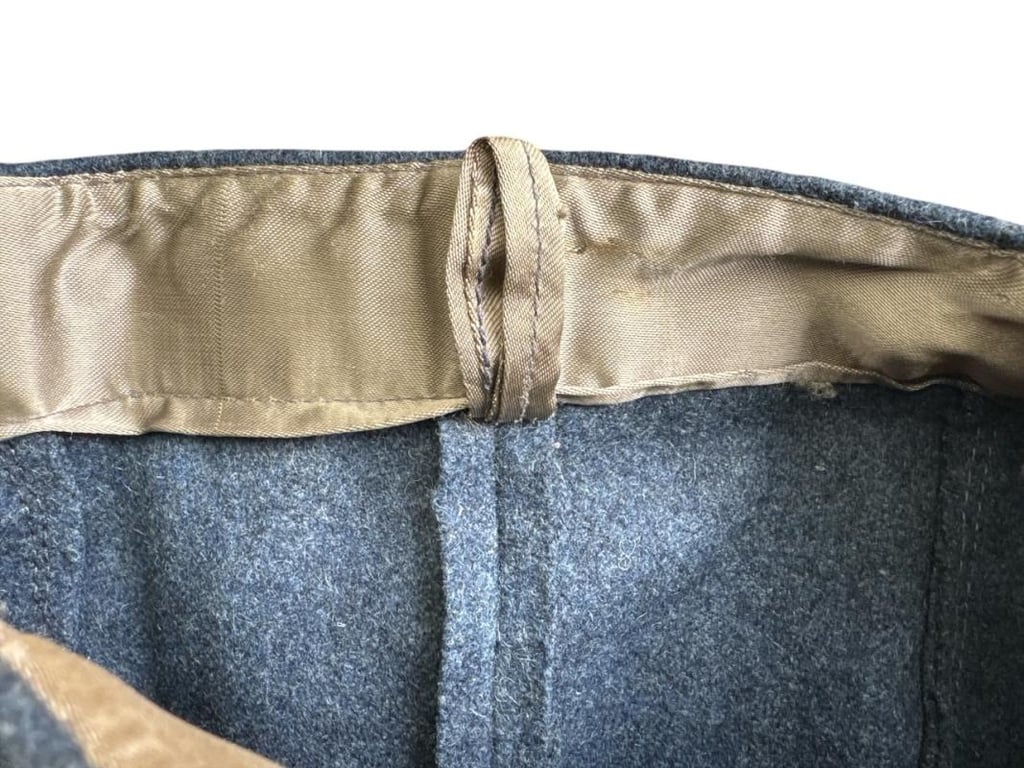 Luftwaffe Flakhelferin (AA helper) M44 trousers