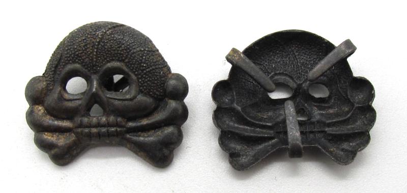 Wehrmacht (Heer) Panzer collar tab skull set