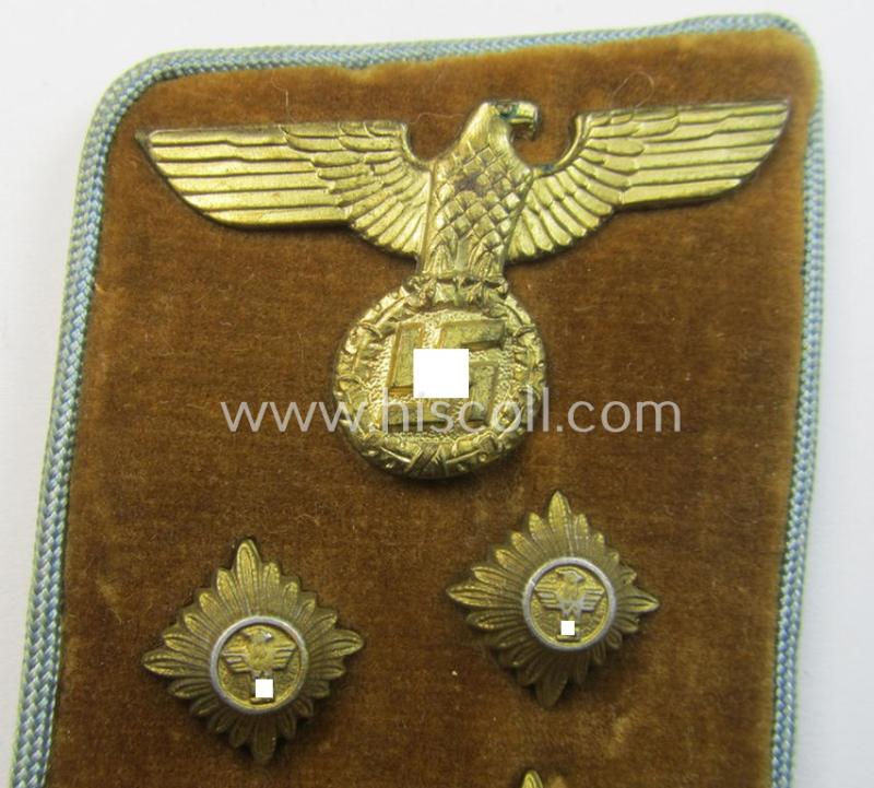 Attractive - albeit single! - N.S.D.A.P.-type collar-patch (ie. 'Kragenspiegel für pol. Leiter') being a piece as intended for usage by an: 'N.S.D.A.P.-Hauptgemeinschaftsleiter' at 'Orts'-level and that comes in a moderately used condition