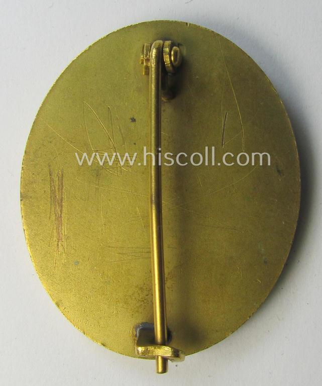 'Verwundeten-Abzeichen in Gold' by the Austrian maker: 'Hauptmünzamt Wien'