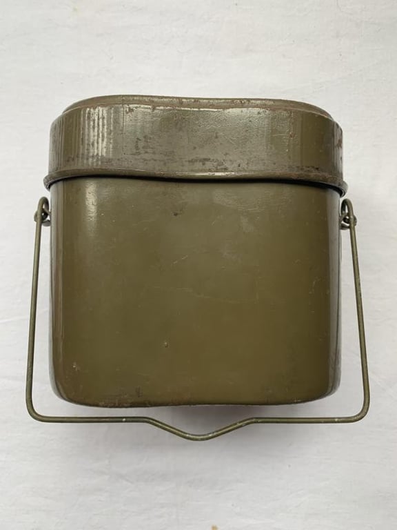 WH (Heer) M31 Messkit -KVU44-