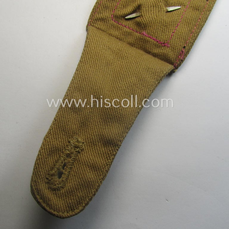 Single, WH (Kriegsmarine) 'tropical-styled', NCO-type shoulderstrap (as was specifically intended for usage on the KM-tropical-shirts ie. tunics) as was intended for an: 'Oberfeldwebel'
