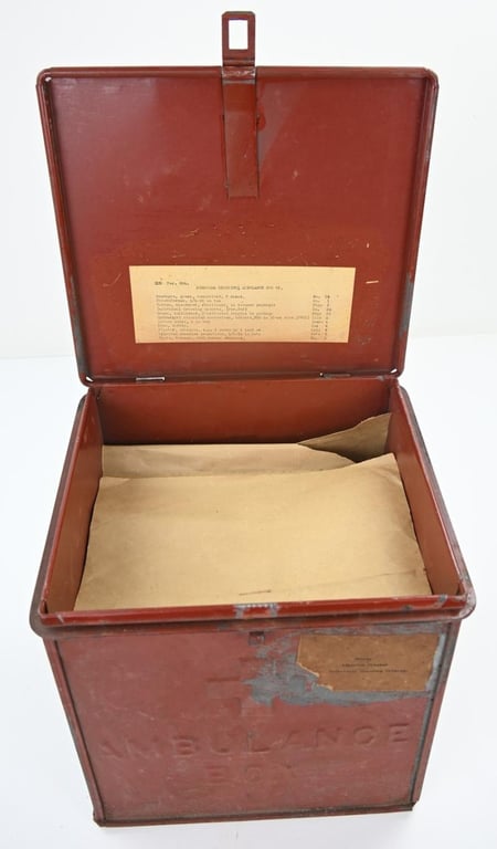 US WW1 Military Medical Department Steel Ambulance Box with content