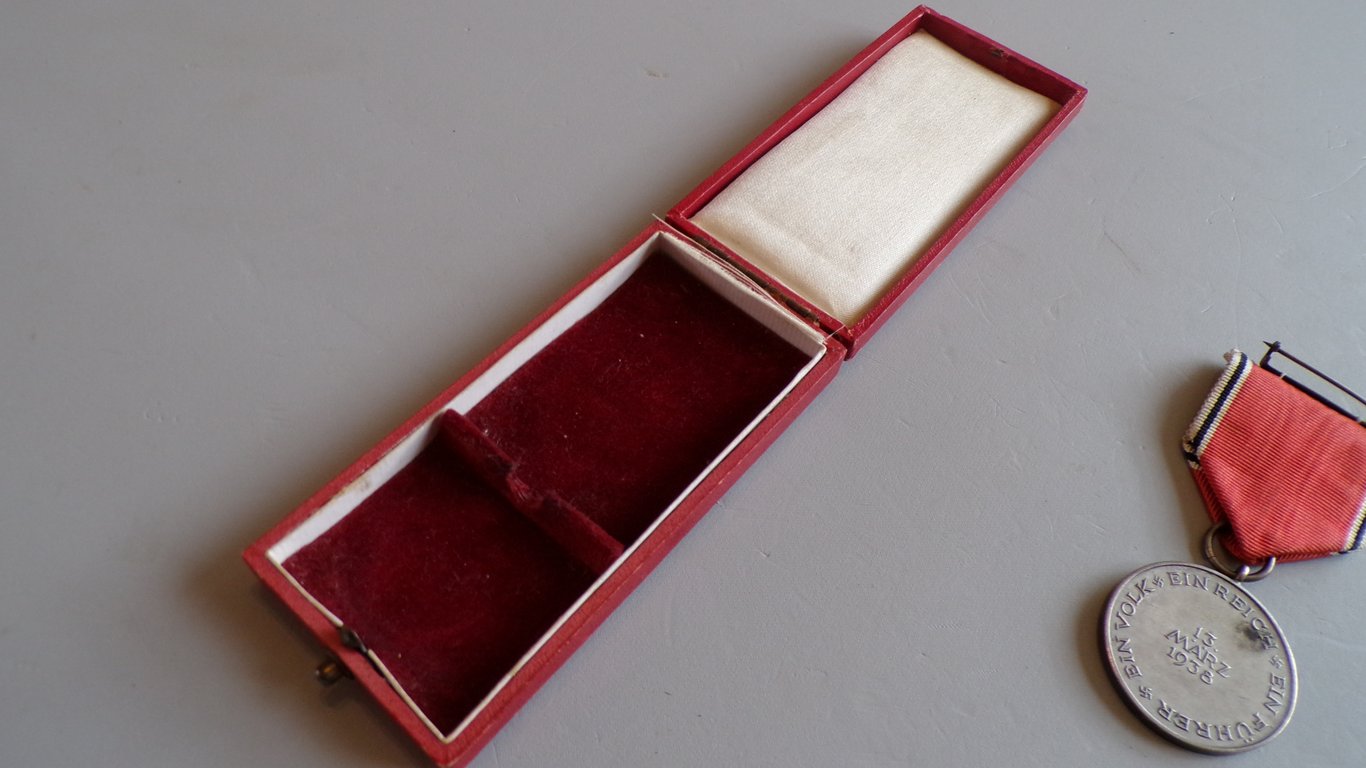 13. März 1938 "Anschluss" medal