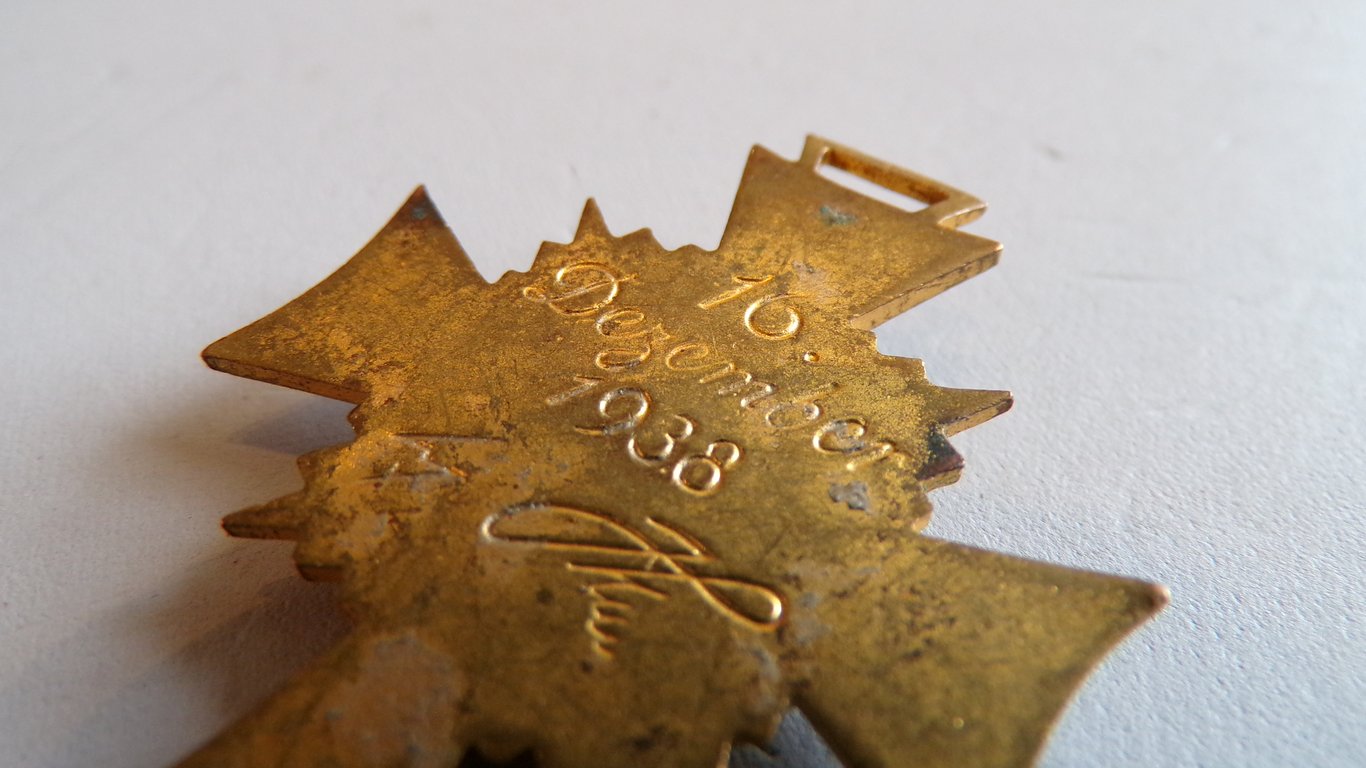 Ehrenkreuz der Deutschen Mutter Gold