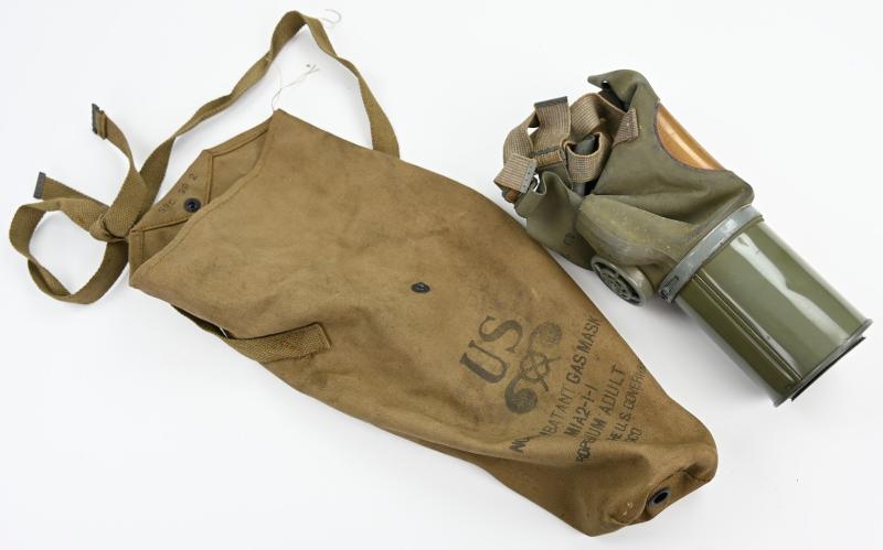 US WW2 Non-Combatant Gasmask Set