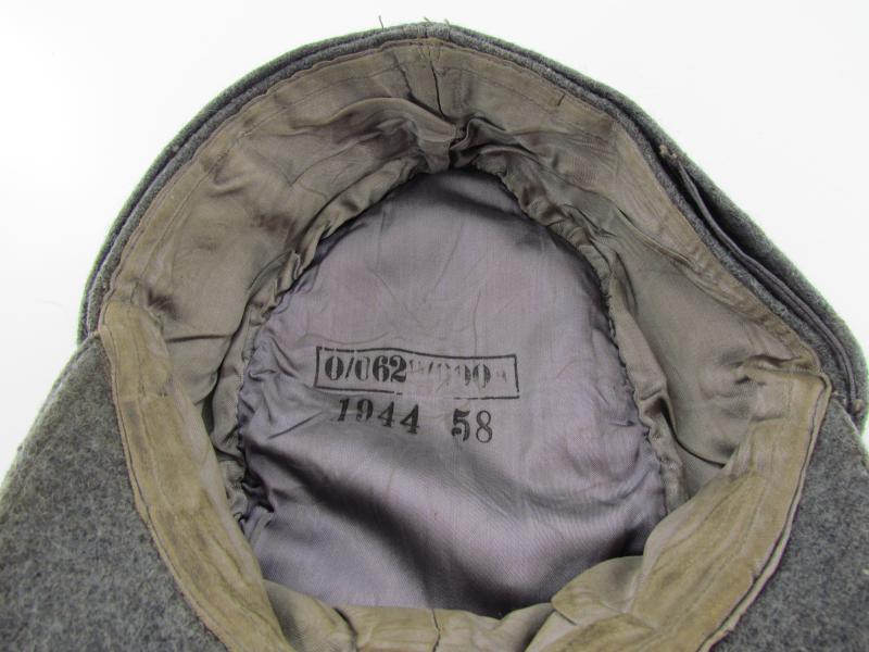 Luftwaffe M43 field cap ‘Einheitsfeldmütze’ with RBNr. 1944