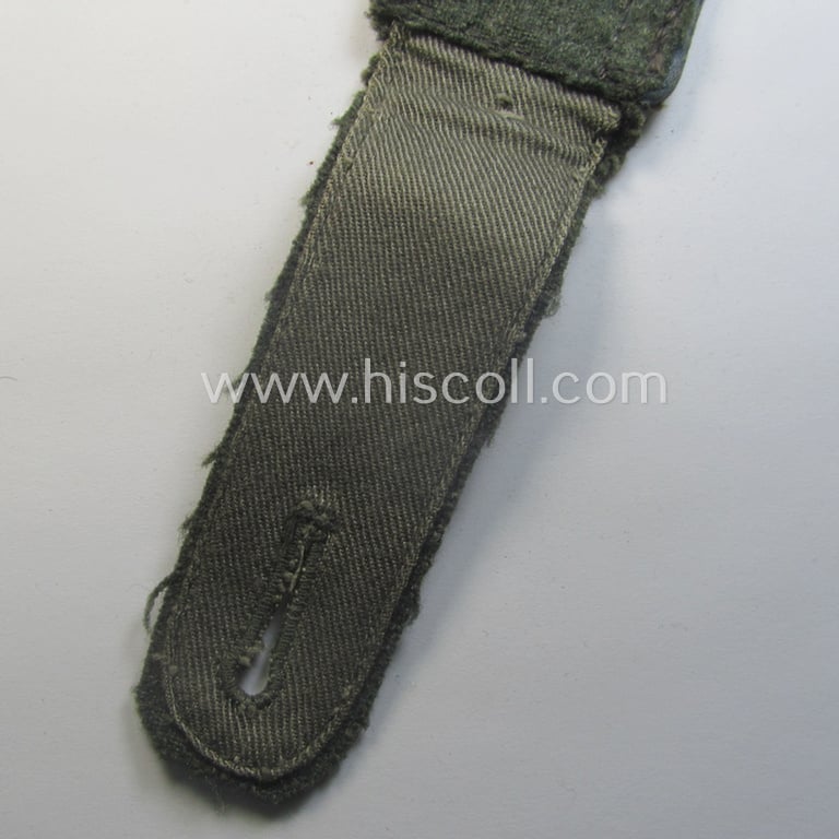 Single, 'M41 o. M43'-pattern WH (Heeres) NCO-type shoulderstrap: 'Uffz. der Nachschub-Trpn.'