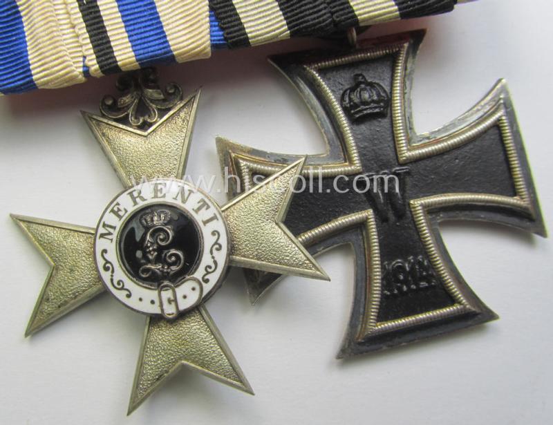 WWI-period, so-called: 'Doppelspange' (being of the neat 'detachable'-pattern!) showing resp. a: 'Bayern Militär-Verdienstkreuz 2. Kl. ohne Schwn.' and an: 'EK II. Klasse' (and that comes with its accompanying 'Feld- o. Bandspange')