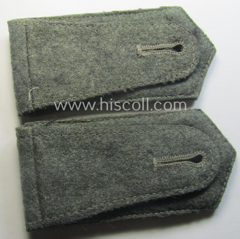 Fully matching pair of neatly 'cyphered'- (and I deem early- ie. mid-war-period), WH (Kriegsmarine) NCO-type shoulderstraps as was intended for usage by an: 'Oberfeldwebel eines Küsten-Artillerie-Rgts. o. Abtlgs.'