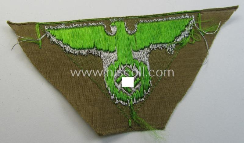 Neat, SA-related cap-eagle as was intended for the: 'Lagermütze' (ie. side-cap) being an example as woven in light-green on a brownish-coloured background and as such intended for members within the: 'SA-Gruppe Pommern o. Thüringen'