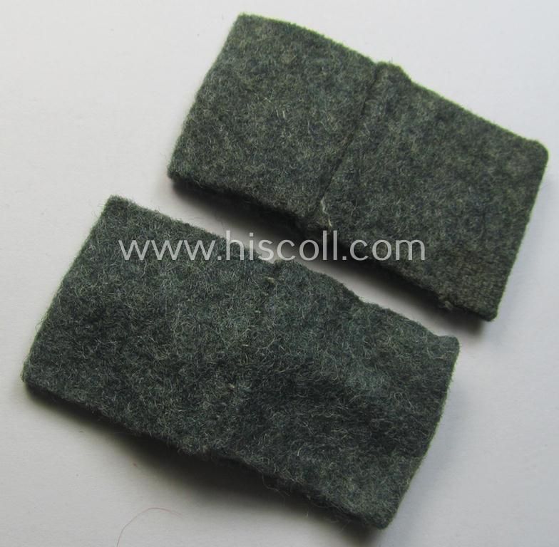 Pair of WH (Heeres) 'Infanterie'-related, 'Schulterstück-Überschuben': 'Soldat des Infanterie-Regiments 128'