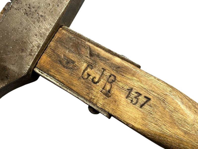 WH (Heer) Gebirgsjäger Rock-Hammer -stubai-