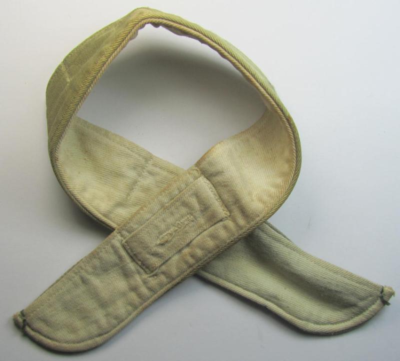 Neat, WH (Heeres, Waffen-SS etc.) bright-greenish-coloured- and/or 'standard-issue'-pattern so-called: 'Kragenbinde' (or: uniform inner-collar) being a regular-issued and/or presumably maker-marked example that comes in an overall nice condition
