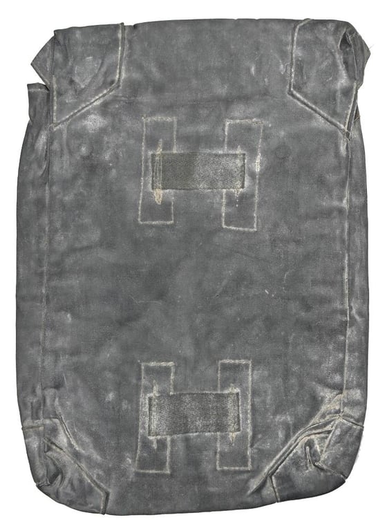 German WH M31 Gascape Pouch