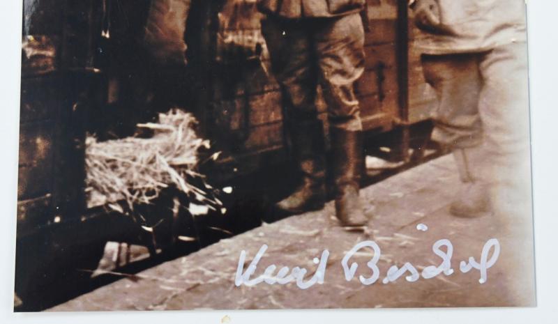 Signature of Wehrmacht Heer KC Recipient 'Kurt Bischof'