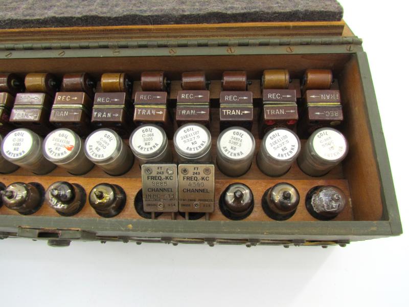US WWII Signal corps box BX-49 for the BC611