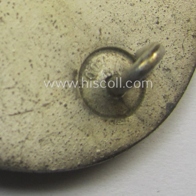 'Verwundeten-Abzeichen in Silber' (or: silver-class wound-badge) being a neatly maker- (ie. '100'-) marked example by the: 'Rudolf Wächter u. Lange'-company