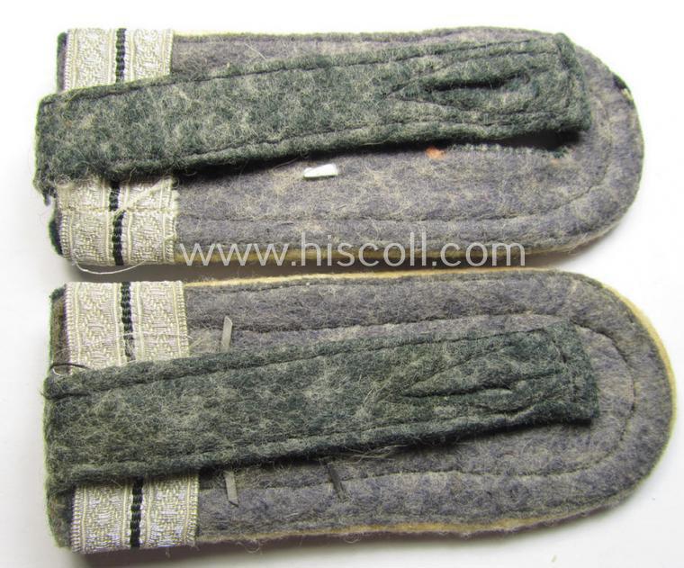 Pair of (early- ie. rounded-styled) WH (Heeres) NCO- (ie. 'M40'-) pattern shoulderstraps (being a so-called: 'privately-purchased'-pair): 'Feldwebel u. Offiziers-Anwärter des Infanterie-Rgts. 46'