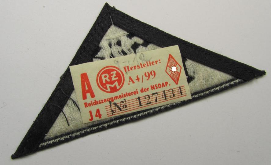 'HJ' ('Hitlerjugend') ie. 'BDM' ('Bund Deutscher Mädel'-) district-triangle (ie. 'Gebietsdreieck') entitled: 'Süd Baden' (being a hardly used- and/or IMO never worn example that still retains its period-attached 'RzM'-etiket)