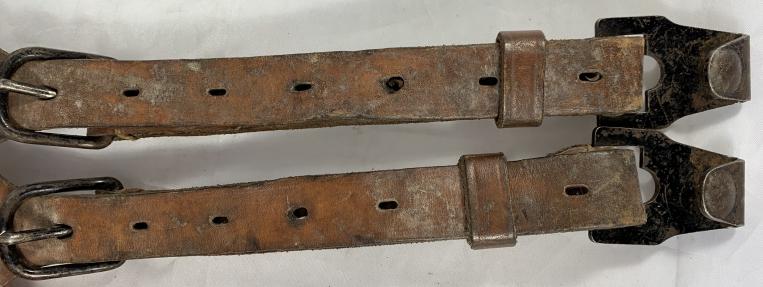 WH (Heer) Food Container Carrying Straps -1942-