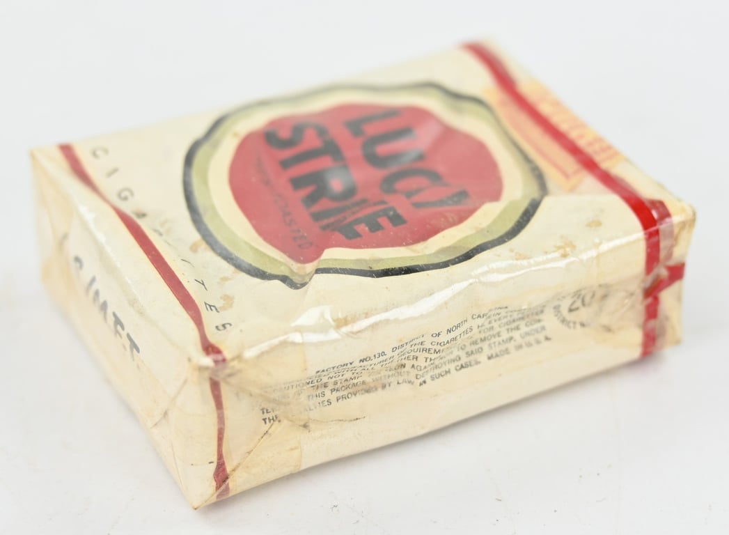 US WW2 Package of Lucky Strike Cigarets