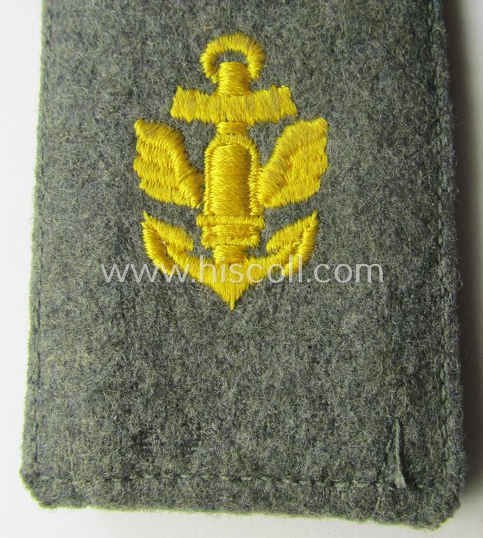 Single, WH (Kriegsmarine) 'cyphered' EM-type shoulderstrap: 'Soldat eines Küsten-Artillerie-Rgts. o. Abtlgs.'