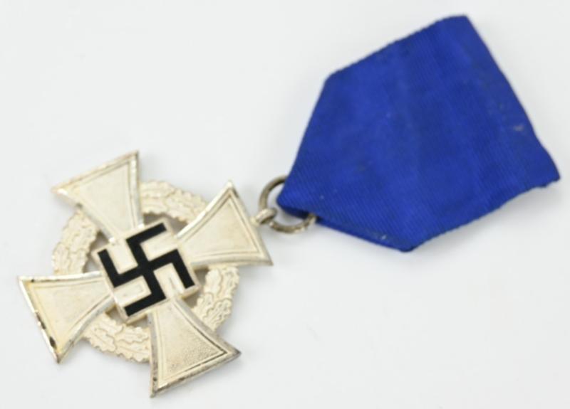 German 25 Years Faithfull Service Medal