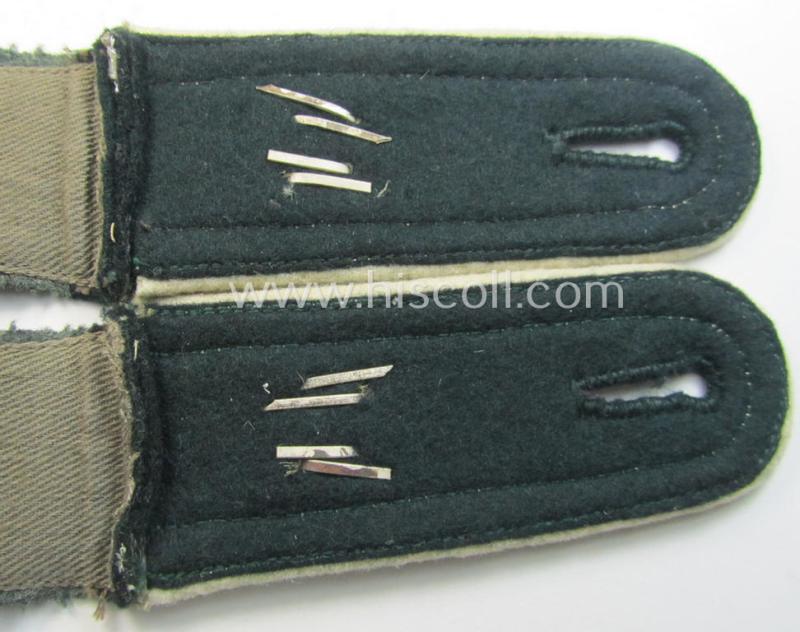 Neat - and fully matching! - pair of WH (Heeres), early-war-period- (ie. 'M36 o. M40'-pattern, 'rounded styled') 'cyphered' NCO-type shoulderstraps as was intended for - and worn by! - an: 'Unteroffizier des Infanterie-Regiments 74'