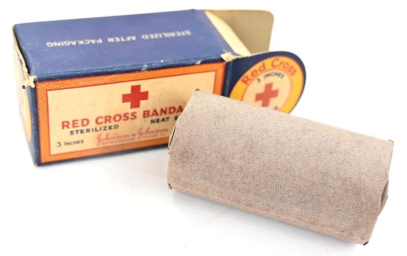 US WW2 Red Cross Bandage Pack with Content