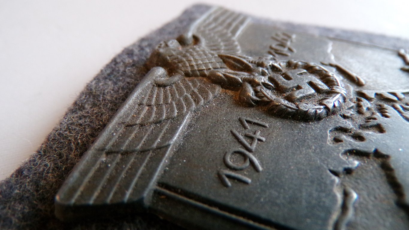 Krimschild 1941-1942 by Souval